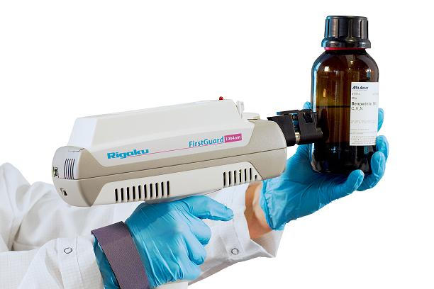 Rigaku unveiled the first handheld Raman spectrometer operating at 1064 nm. (Image credit: Rigaku Raman Technologies)