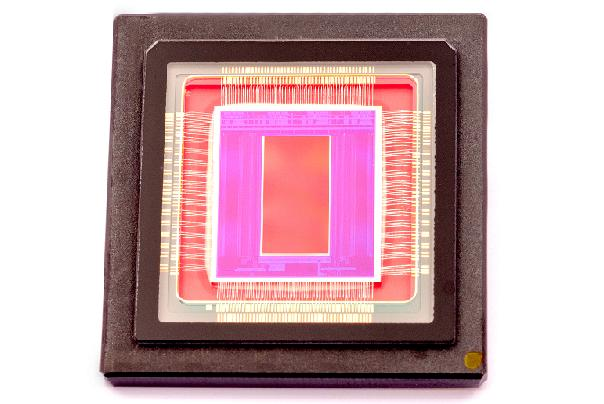 A 4K2K CMOS image sensor chip from imec and Panasonic targets high-speed, high-resolution imaging applications such as next-generation HDTV.