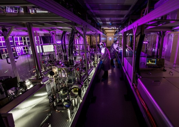 HAPLS has set a world record for diode-pumped petawatt lasers, with energy reaching 16 J and a 28 fs pulse duration (equivalent to approximately 0.5 PW/pulse) at a 3.3 Hz repetition rate.