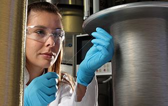 REDFINCH members are initially targeting applications for gas detection and analysis for refineries & the petrochemical industry and protein analysis for the dairy industry.