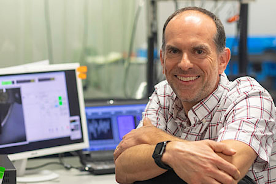 Thomas Crawford parlayed his research experience with disk drive technology into a startup company that eventually caught the eye of Thorlabs