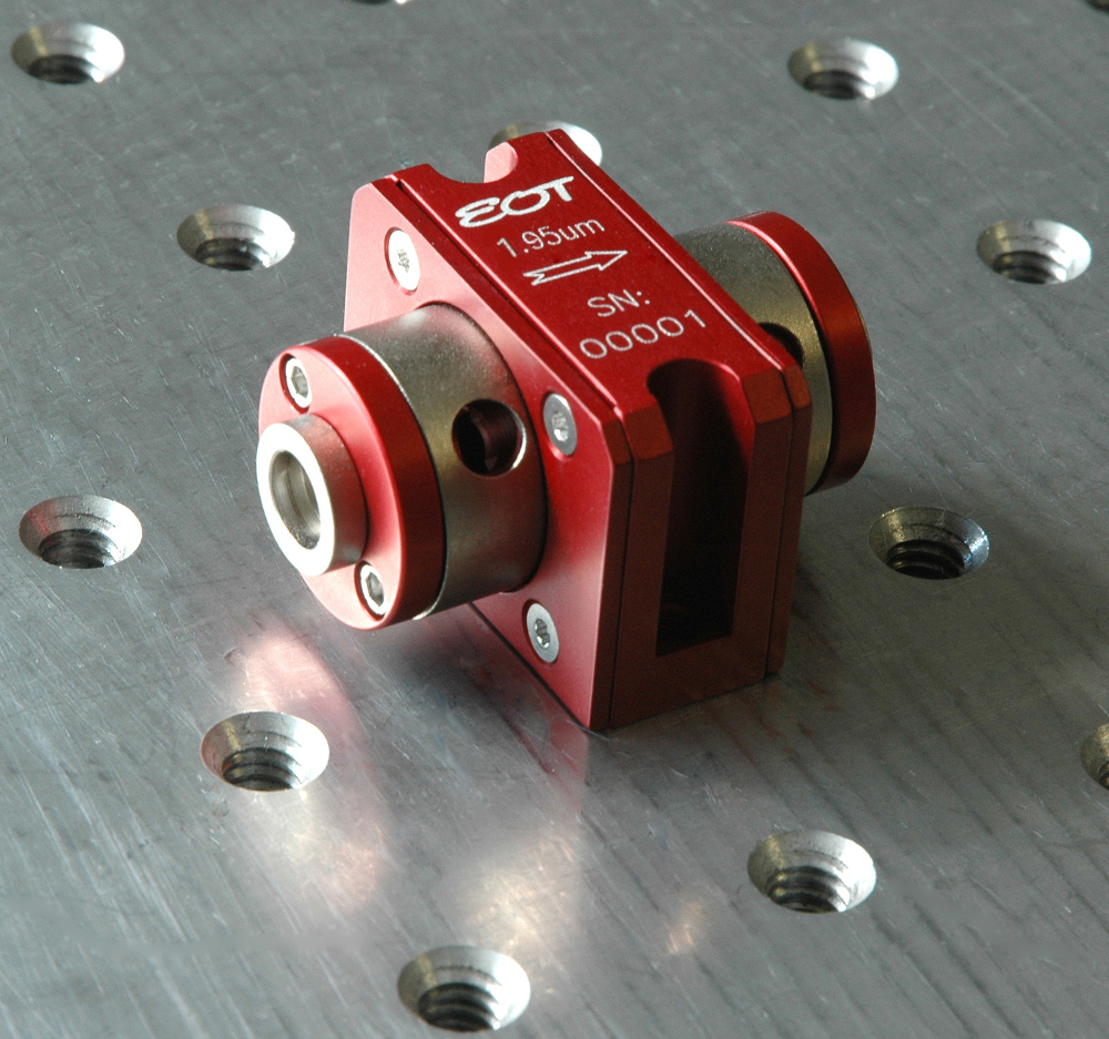 Makros 1900-2100 nm High Power Faraday Isolators