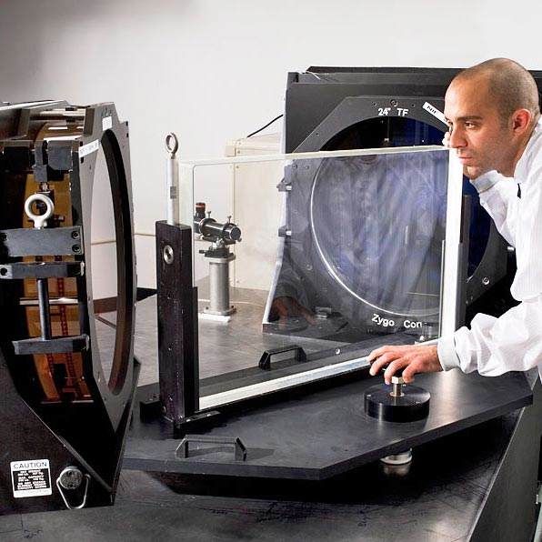 Grazing Incidence Test Setup Measuring a Large Optical Window