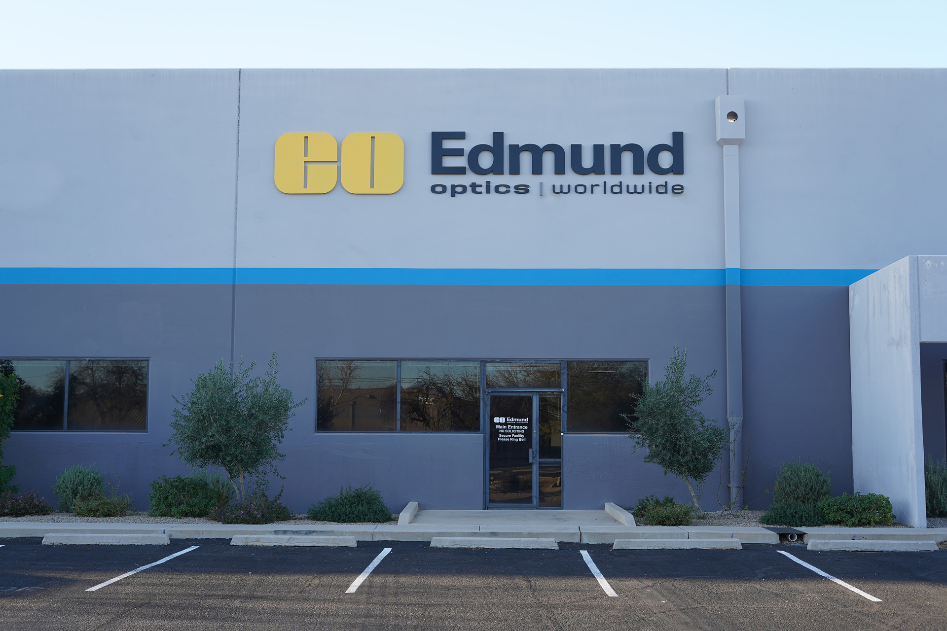 Edmund Optics' second Tucson, AZ facility.
