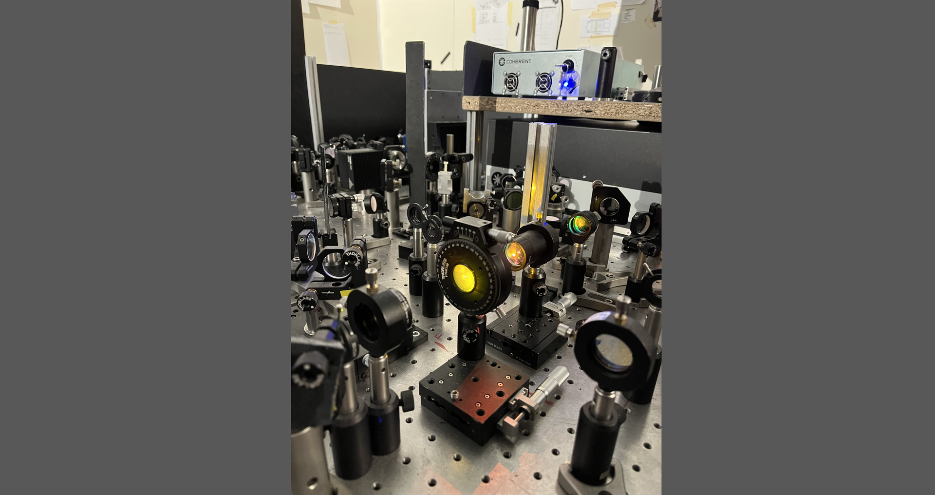 FIGURE 1. The employed 2 MHz repetition rate allows the researchers to generate broadband, red-shifted Stokes pulses that cover the whole fingerprint vibrational region using white-light supercontinuum generation in a bulk crystal.