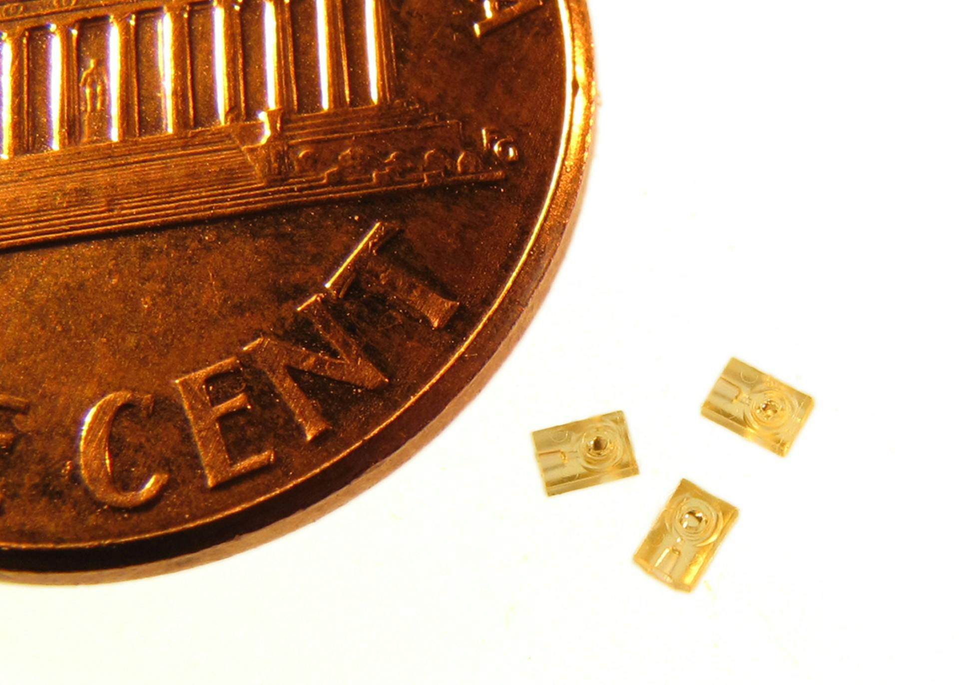 thumbnail_accumoldmicrooptic_copy_2