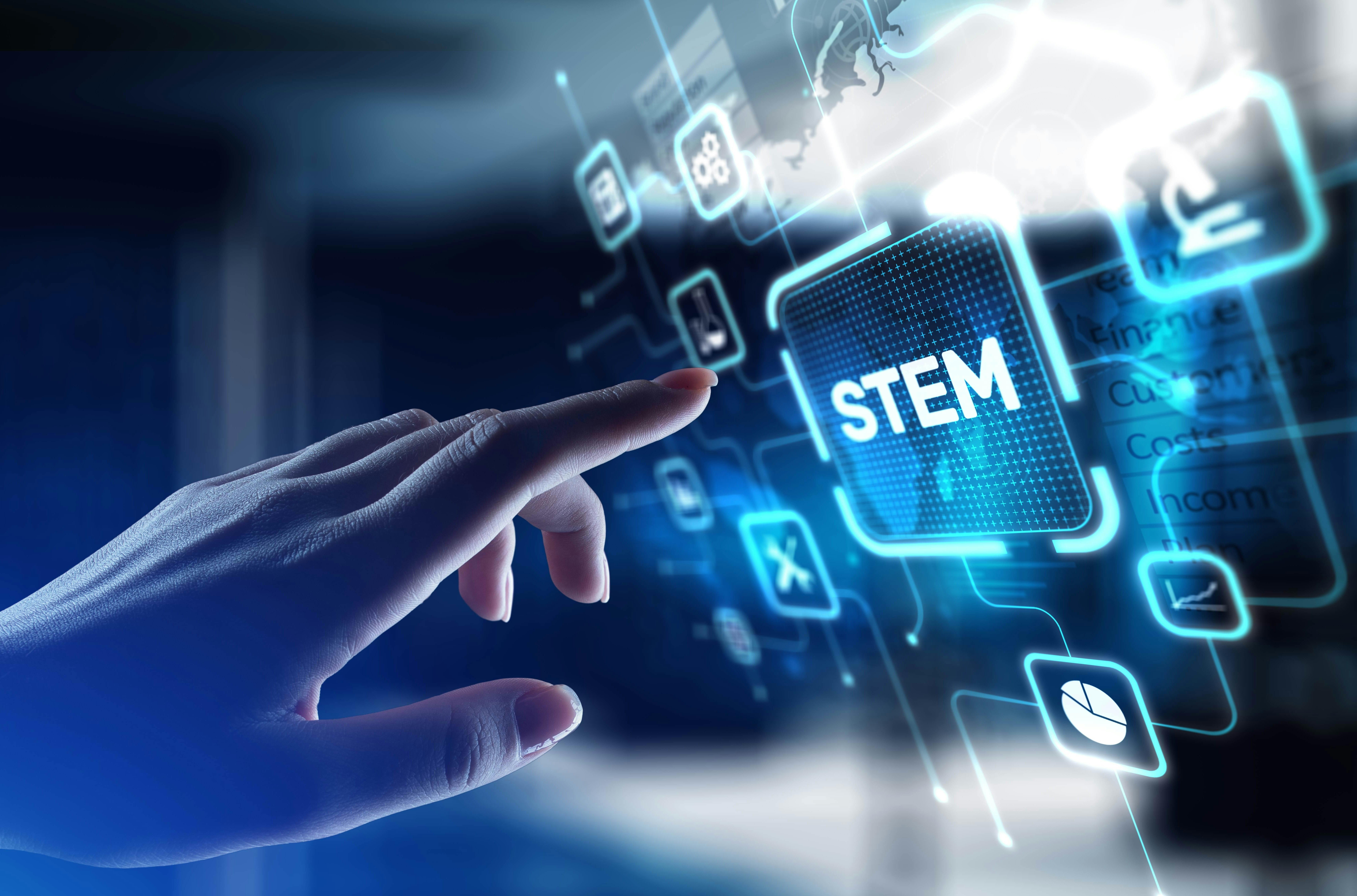 dreamstime_xxl_365333729_web