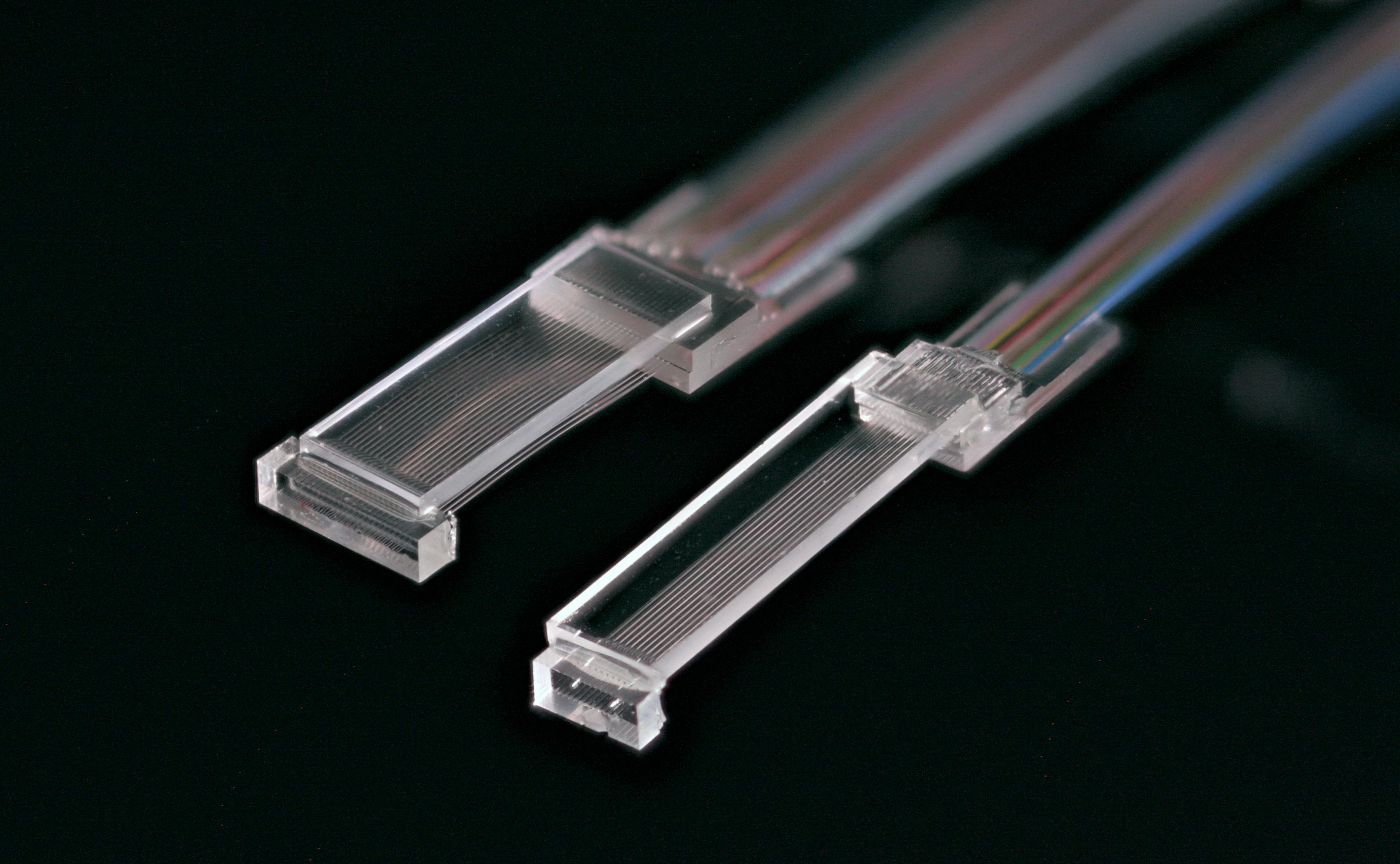 12- and 24-channel high-accuracy fiber arrays.