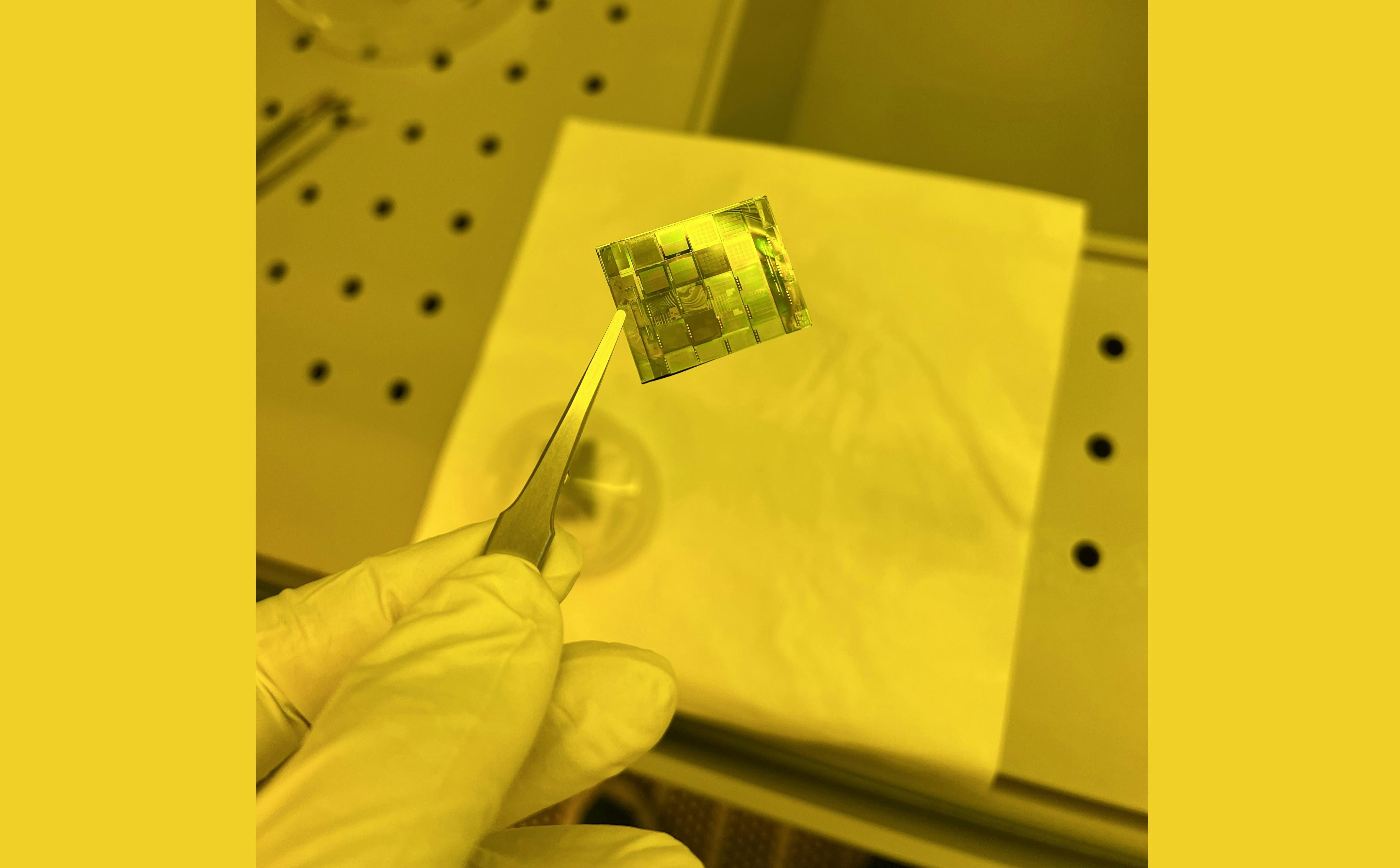 FIGURE 1. A chip containing arrays of NRSEL microlasers during the fabrication process.