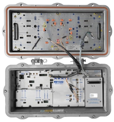 66304ac0df0f3f0008b7f8aa Commscope Rd1322 2x2 Image