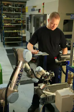 Machinedesign Com Sites Machinedesign com Files Uploads 2013 09 1 Robotics Universal No Gates Machinedesign Com Sites Machinedesign com Files Uploads 2013 09 1 Robotics Universal No Gates