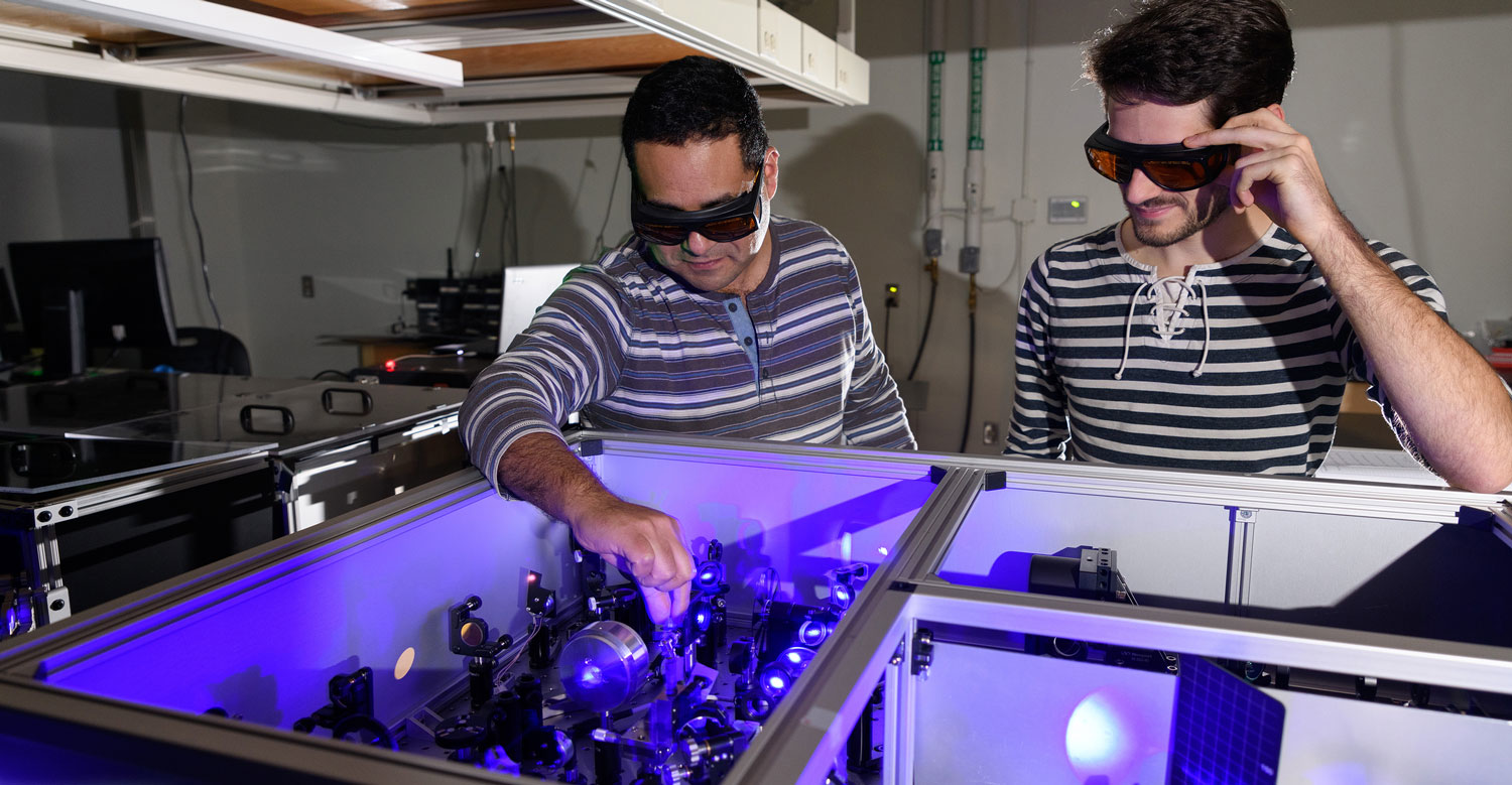 Carlos Silva and F&eacute;lix Thouin