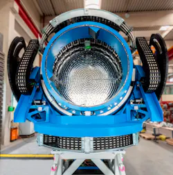 The gimballed antenna plate is supplied with a wide variety of cables and hoses. To support them and let them safely and reliably move so the plate can freely move, e-chains and chainflex cable carriers from igus support the cables and hoses. The gimballed antenna plate is supplied with a wide variety of cables and hoses. To support them and let them safely and reliably move so the plate can freely move, e-chains and chainflex cable carriers from igus support the cables and hoses.