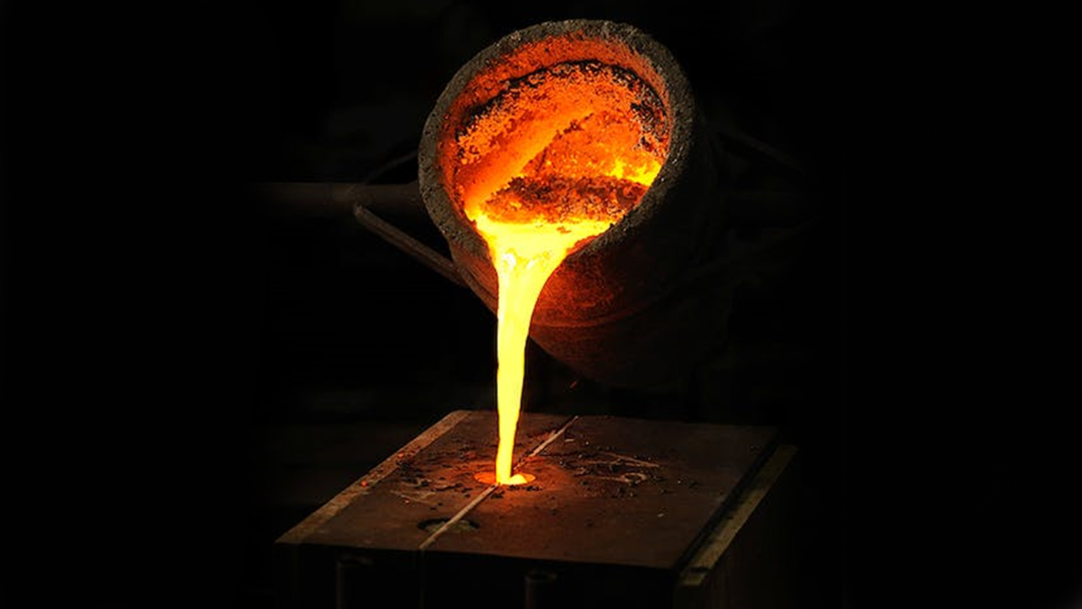 Molten metal