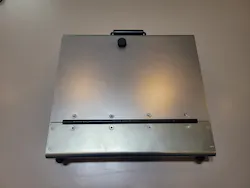 When closed, the briefcase can be transported easily in the work bucket. When closed, the briefcase can be transported easily in the work bucket.