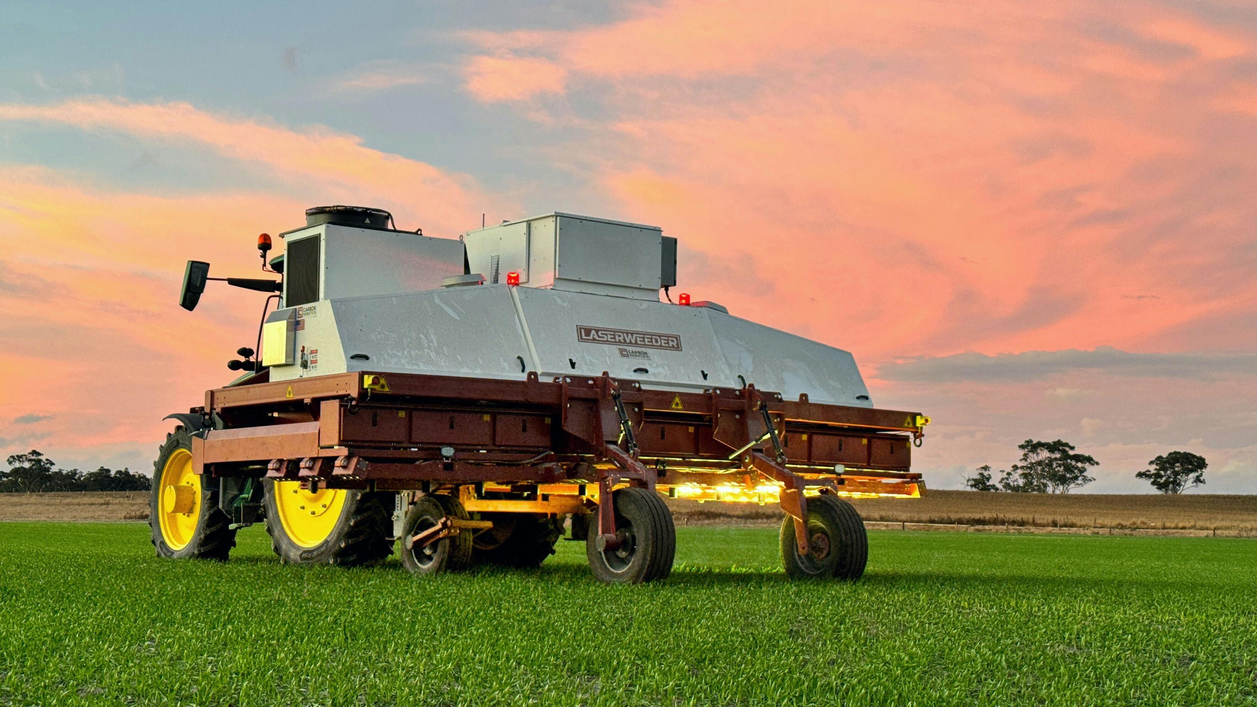 35eceab51fc6433a87564e3c15beef8e_1