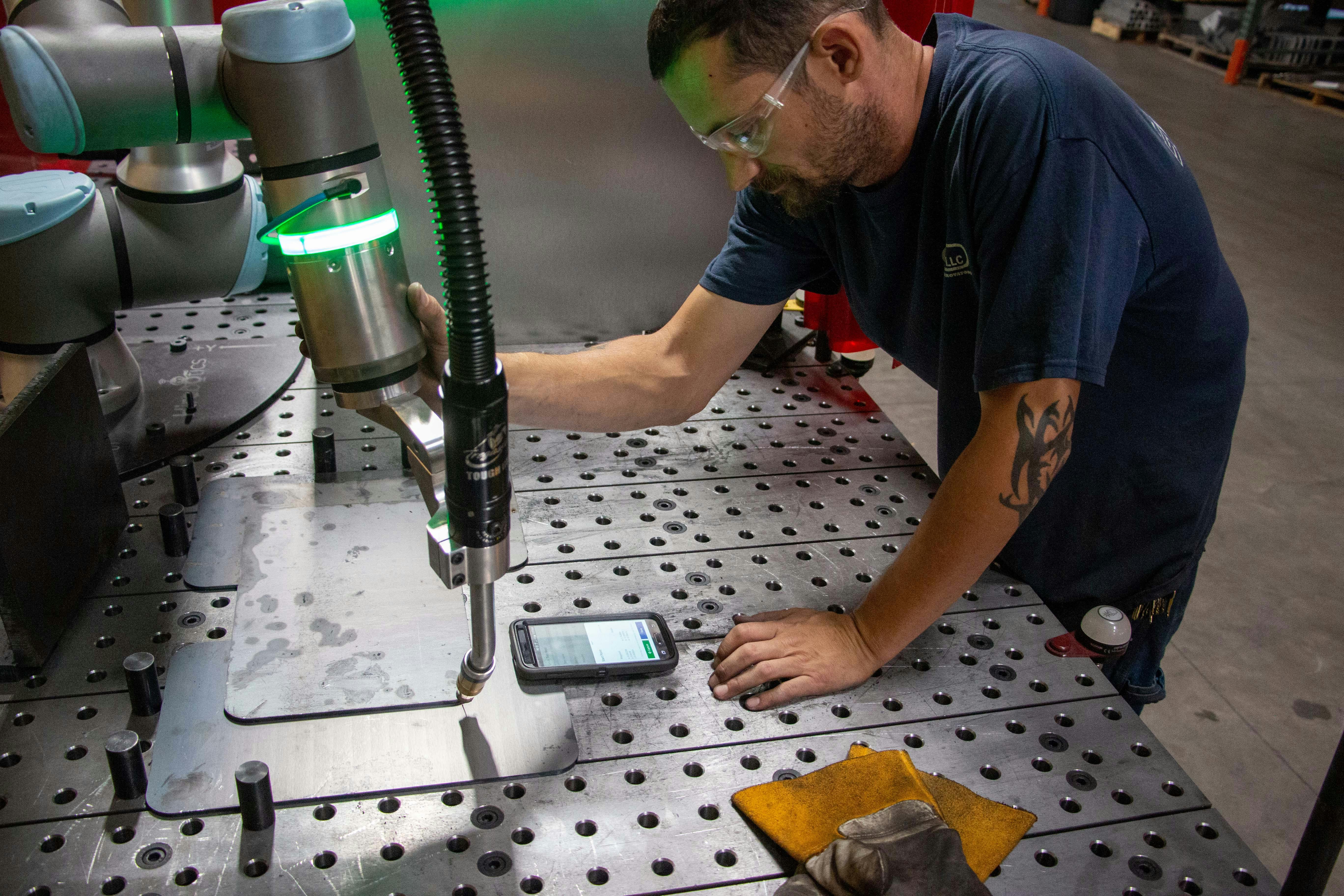Young people believe in technology, so they are more receptive to tech that makes their job better and easier, while older welders are realizing cobots extend their careers.