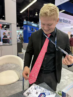 lee_tie_story lee_tie_story