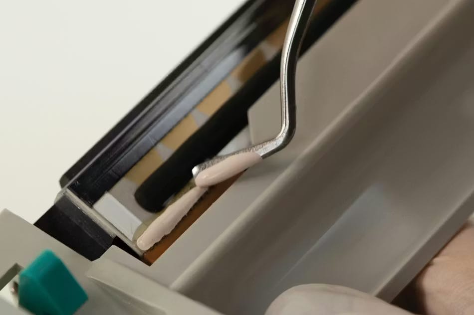 Master Bond Supreme 11AOHTMed