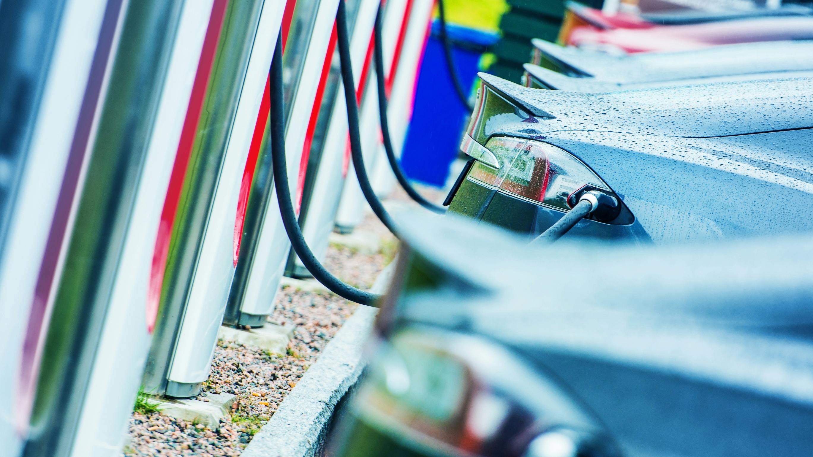 Charging electric vehicles