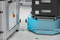 Figure 3: Data is transmitted across an air gap over a distance of up to 100 millimeters and is insensitive to the existing sources of WLAN interference. Figure 3: Data is transmitted across an air gap over a distance of up to 100 millimeters and is insensitive to the existing sources of WLAN interference.