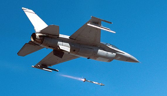 Navy asks Raytheon to upgrade electronic subsystems in AIM-9X Block II air-to-air missile