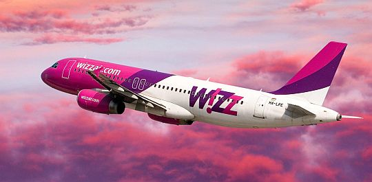 Content Dam Avi Online Articles 2012 06 Wizz Air Pink Skies