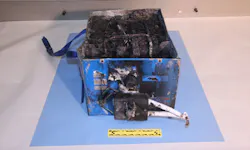 Content Dam Avi Online Articles 2013 01 Dreamliner Battery 010 Content Dam Avi Online Articles 2013 01 Dreamliner Battery 010