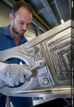 Content Dam Avi Online Articles 2017 09 Alm Bracket Assembly Content Dam Avi Online Articles 2017 09 Alm Bracket Assembly