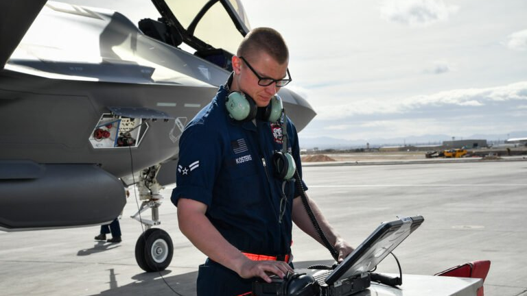 Cyber Strategyt 14 Aug 2019 5d54520d5e672