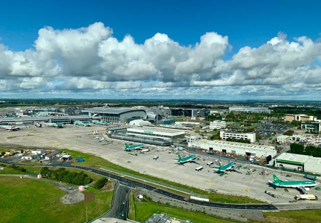 Dublin Airport 5e691bacb64be