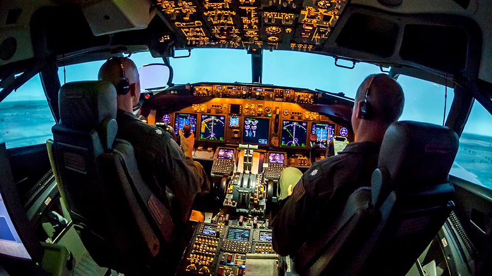 P 8 A Cockpit 13 April 2020 5e909470e785b