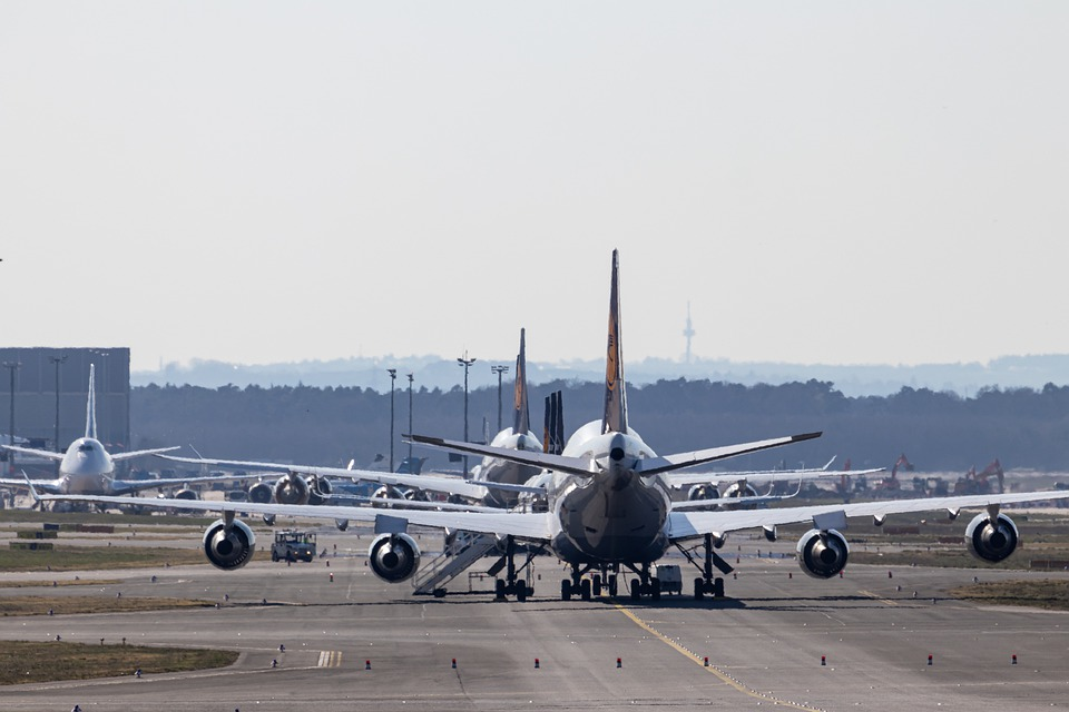 Airplane 5013129 960 720 5e9f2ff50c8e9