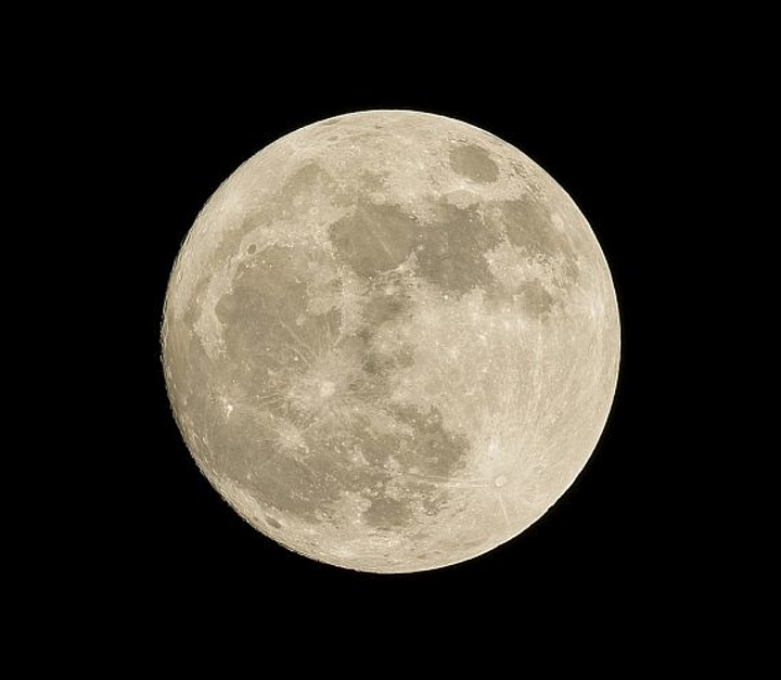 Content Dam Avi Online Articles 2019 01 M O O N That Spells Moon 5fc6b147df78e