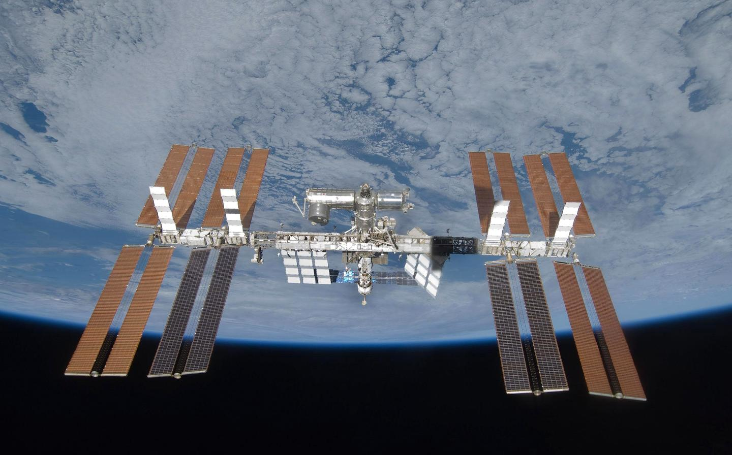 International Space Station Copyright Nasa 61e71b11013e5