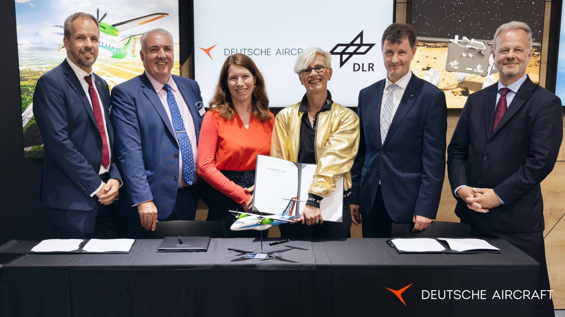 Dlr And Deutsche Aircraft Up Lift Communications 64932de3c3fdb