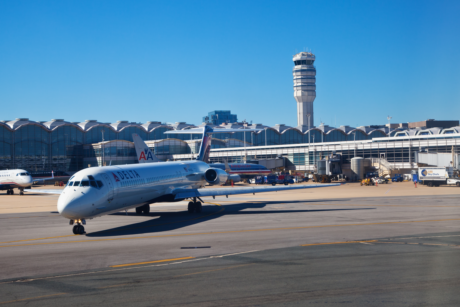 Photo 27154088 &copy; Valentin M Armianu | Dreamstime.com