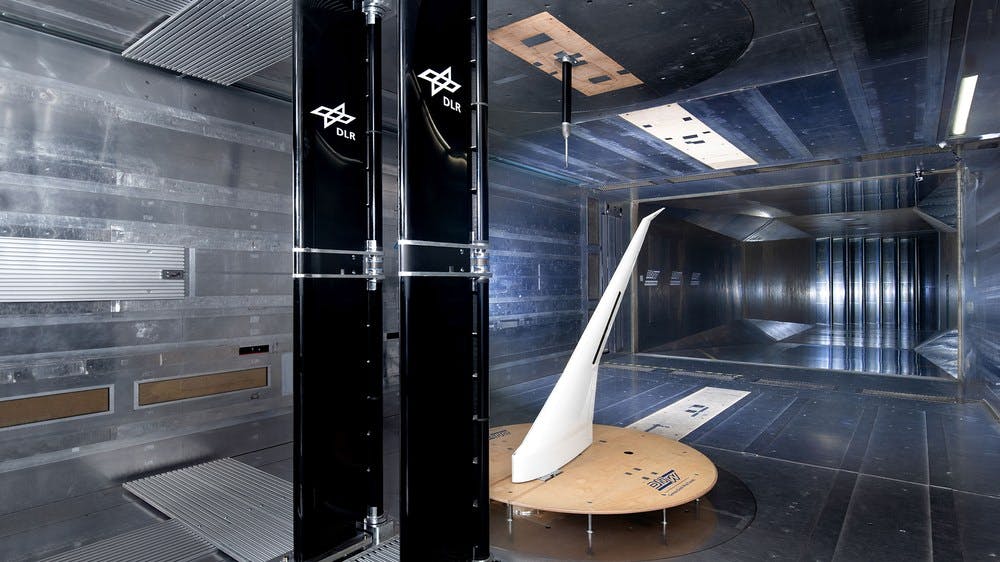 A wing model was tested in the measuring section of the low-speed wind tunnel, along with the upstream gust generator, enabling a detailed analysis of flow conditions. Credit: DLR (CC BY-NC-ND 3.0)