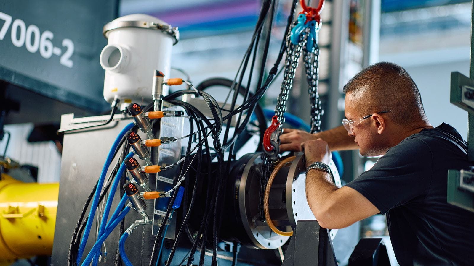 An expert conducts SWITCH powertrain testing at the Collins Aerospace facility known as 'The Grid' in Rockford, Ill. Collins Aerospace/RTX photo.