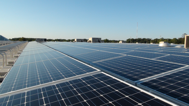 Material Handling Equipment Made With Solar Power Material Handling And Logistics