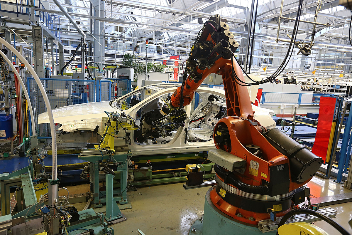 Robot Orders Set New Record in 2014