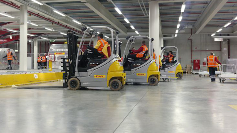 Dhl Working Inside Gm Factory In China Material Handling And Logistics