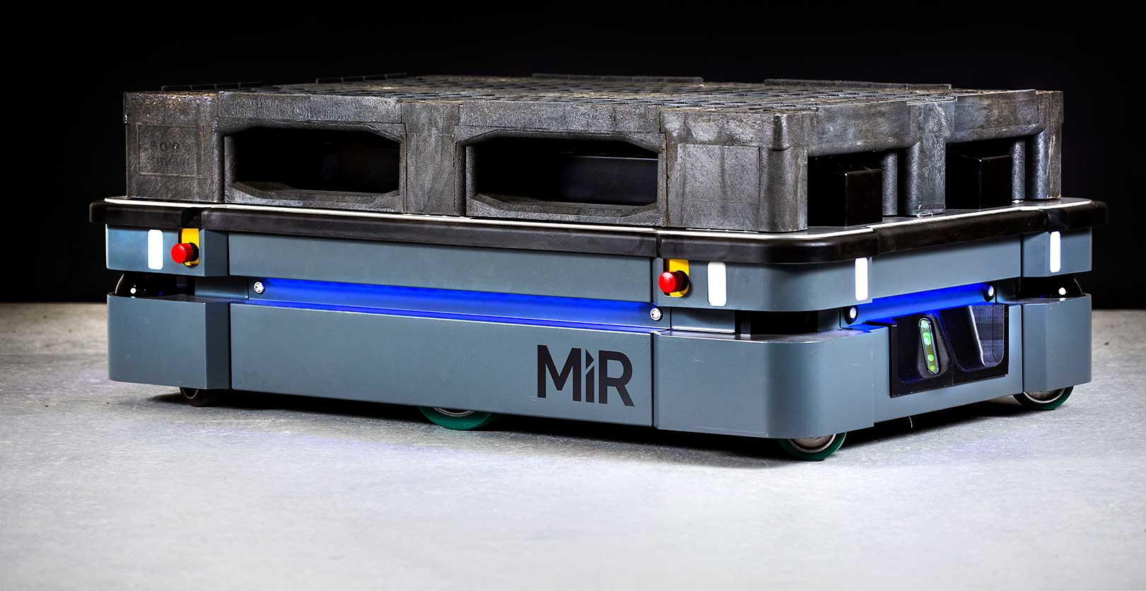 mir500-black-pallet-1620