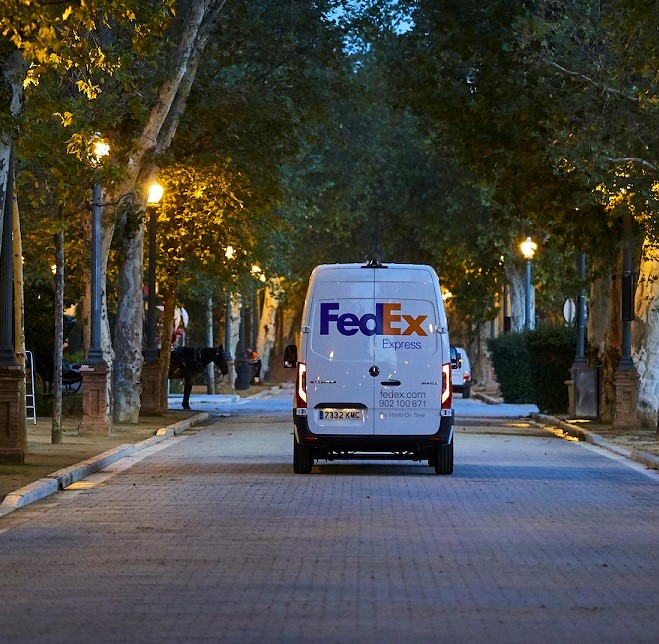 FedEx To Be Carbon-Neutral Operations by 2040