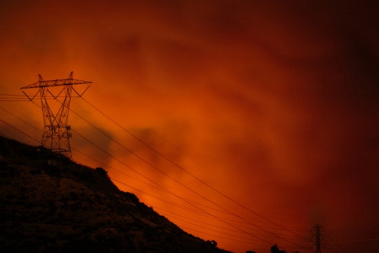 it took more than 10 days to restore electricity to 350,000 customers after fires ravaged California&rsquo;s wine country last year. (Photo: Shutterstock)