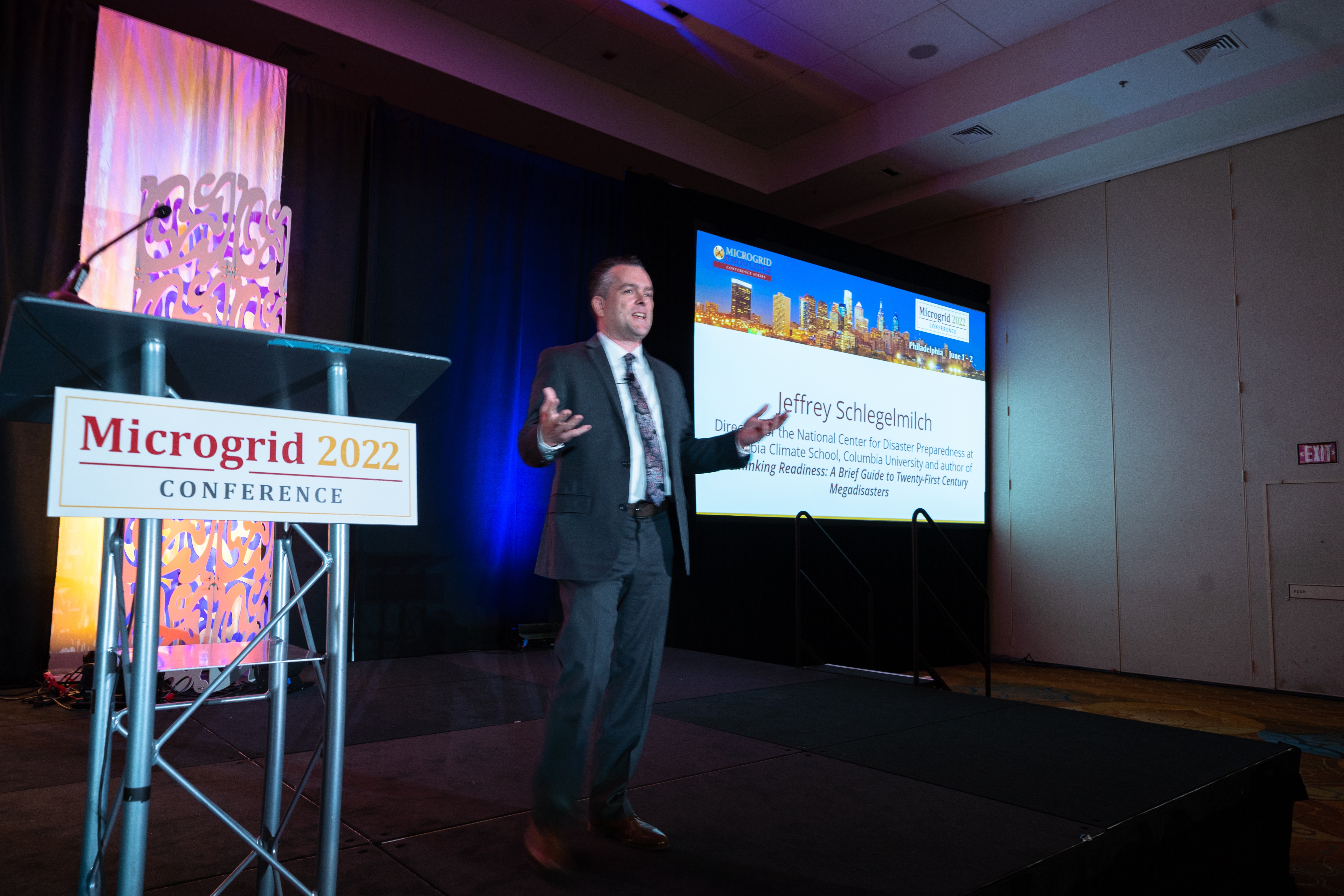 Jeffrey Schlegelmilch, Director for the National Center for Disaster Preparedness at Columbia Climate School, Columbia University and author of Rethinking Readiness: A Brief Guide to Twenty-First-Century Megadisasters, delivers the keynote at Microgrid 2022. Photo: Doug Sanford, Microgrid Knowledge