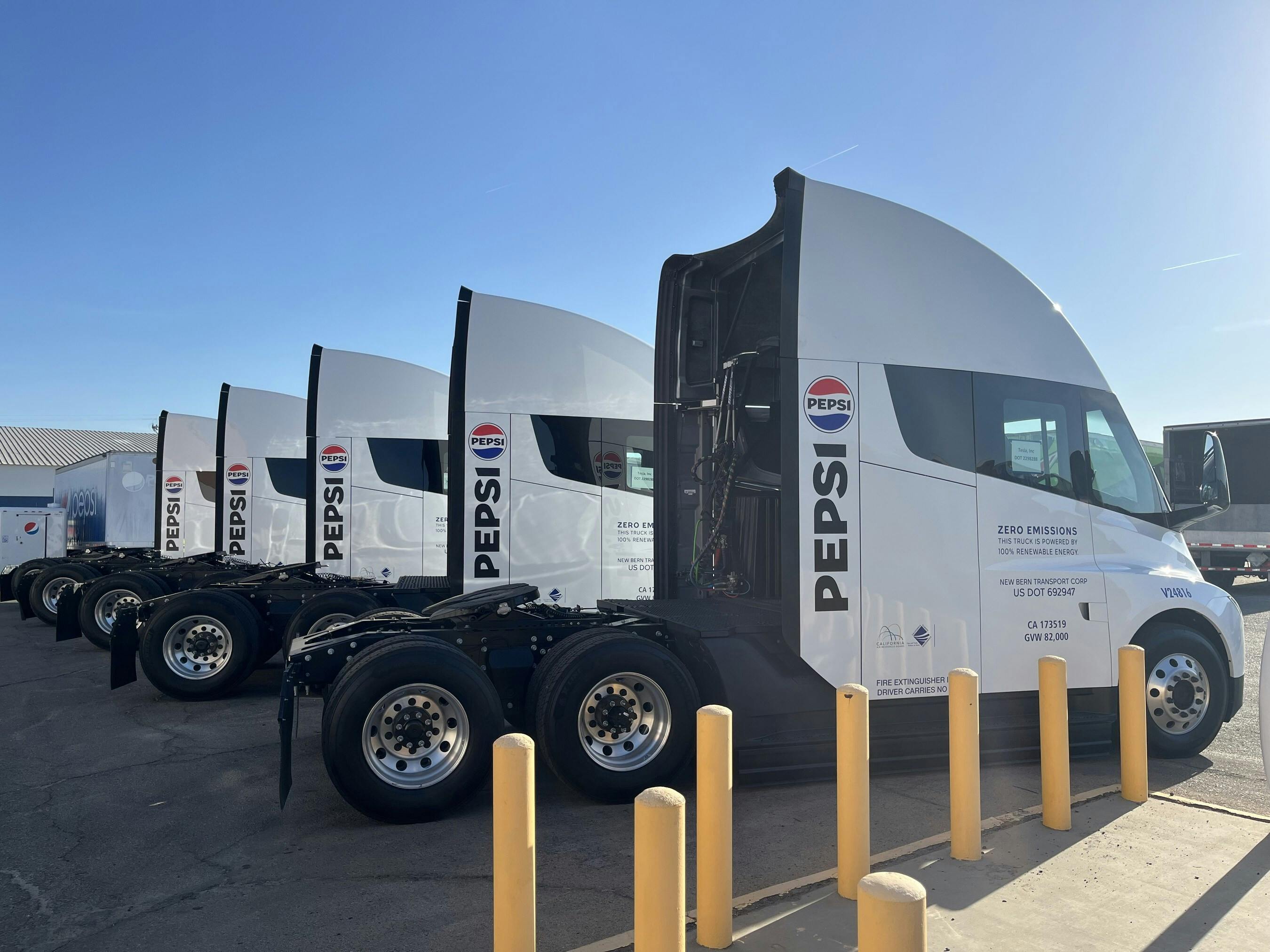 664dfa41f05dba9d6fc4a8c9 Pbna Tesla Semi 1