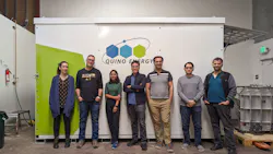 quino_100_kwh_demo_battery_system_with_the_team quino_100_kwh_demo_battery_system_with_the_team