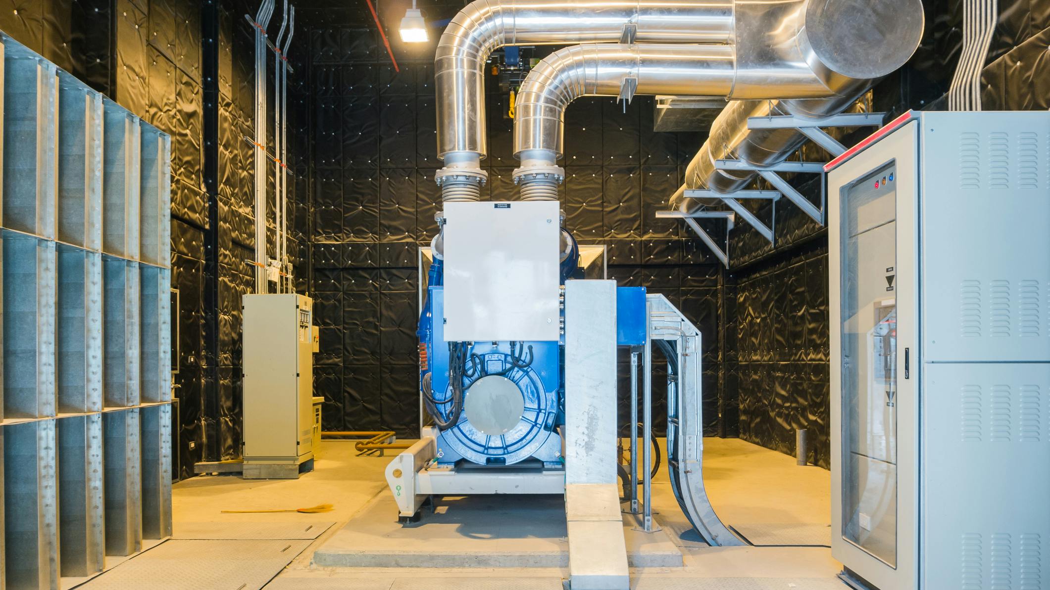 generator_set_dreamstime