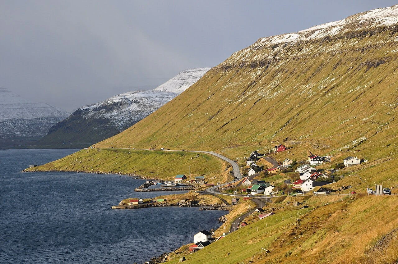 Shoreline image of Faroe Islands credit By Vincent van Zeijst - Own work, courtesy Wikimedia Commons